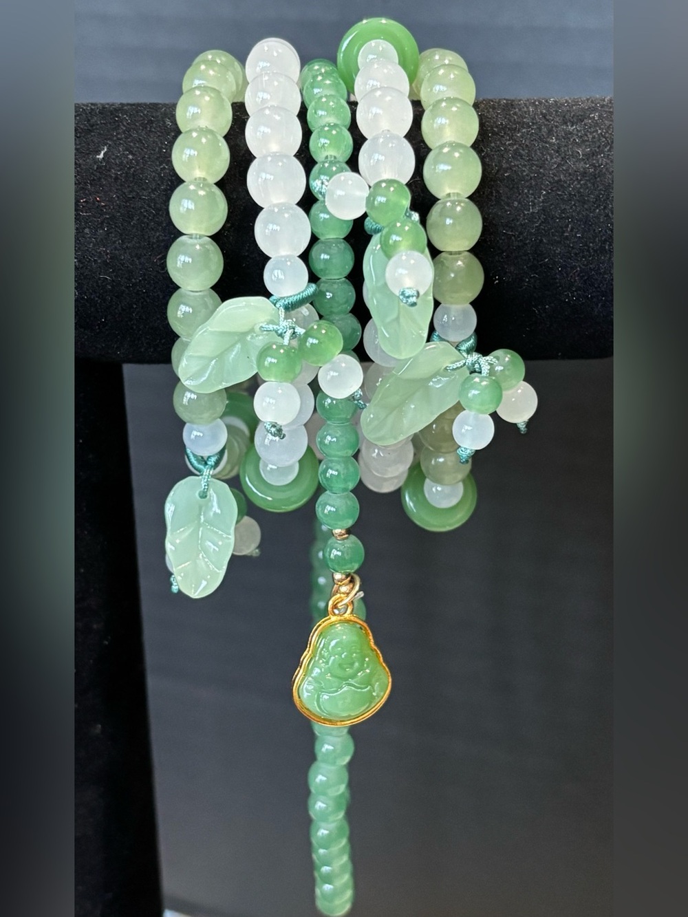 GORGEOUS JADE LIKE NECKLACE GLASS BEADED BRACELETS W/LEAFS BUDA & PEACE CHARMS